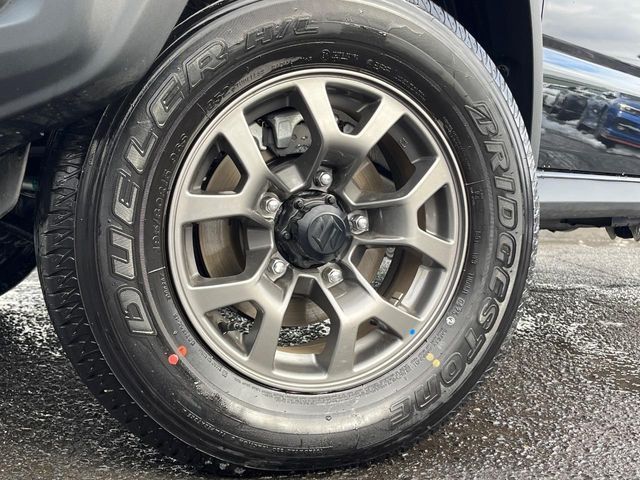 SUZUKI JIMNY NOMADE 2025