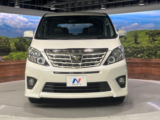 TOYOTA ALPHARD 2015
