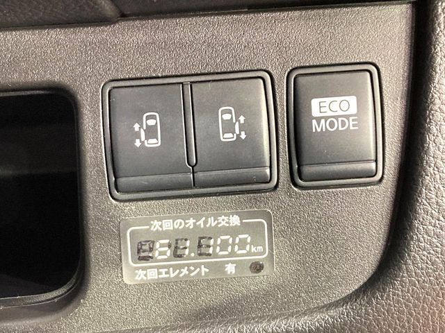 NISSAN SERENA  S-HYBRID 2012