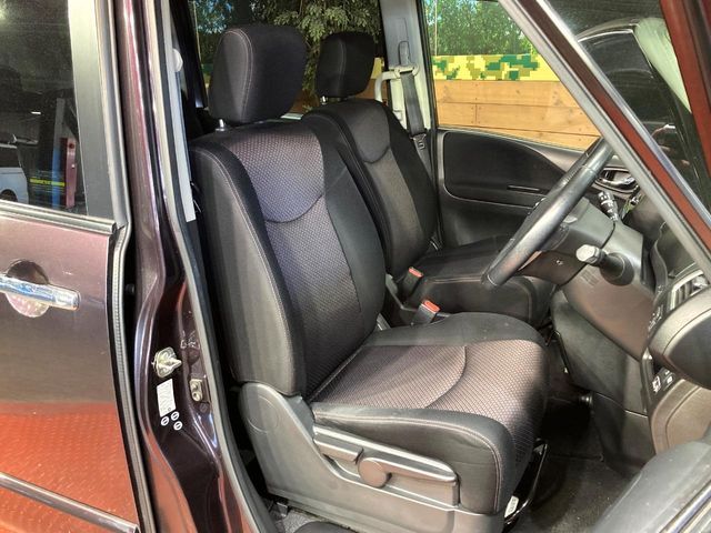 NISSAN SERENA  S-HYBRID 2012