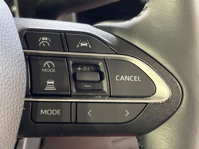 TOYOTA VOXY HYBRID 2024