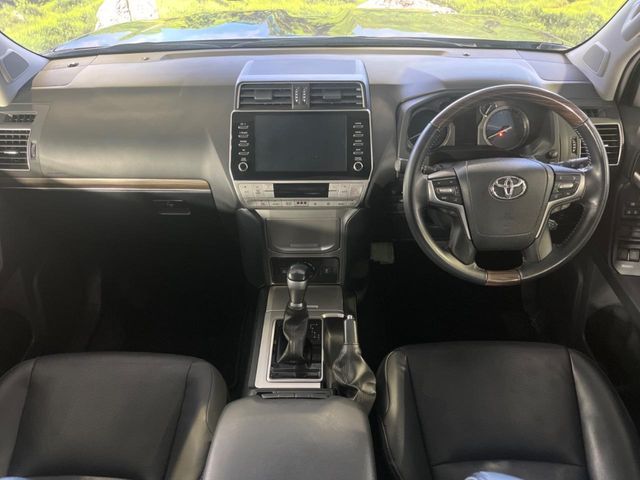 TOYOTA LANDCRUISER PRADO 2022