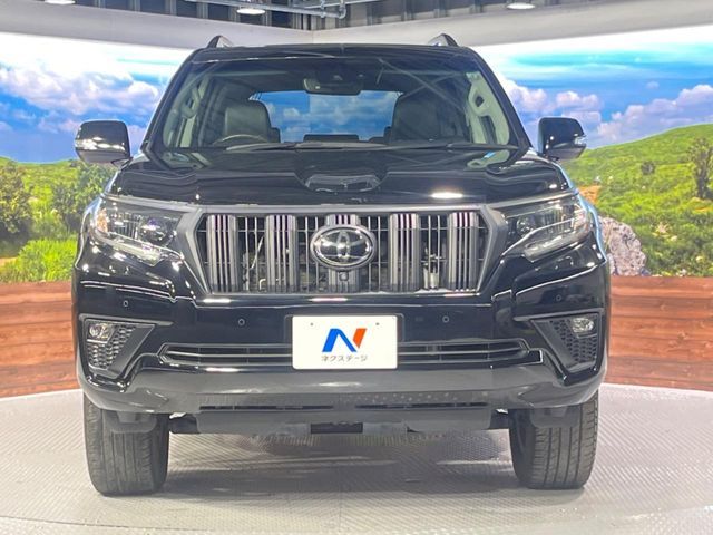 TOYOTA LANDCRUISER PRADO 2022