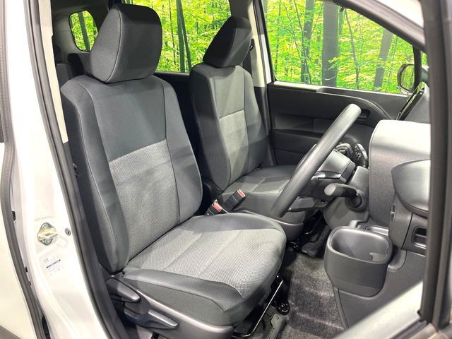 TOYOTA SIENTA HYBRID 2025