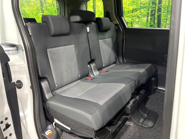 TOYOTA SIENTA HYBRID 2025