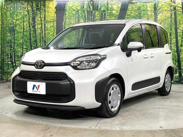 TOYOTA SIENTA HYBRID 2025