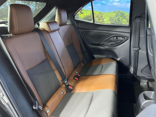 TOYOTA YARIS CROSS HYBRID 2023