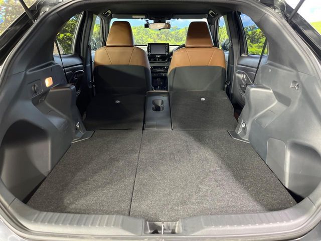 TOYOTA YARIS CROSS HYBRID 2023