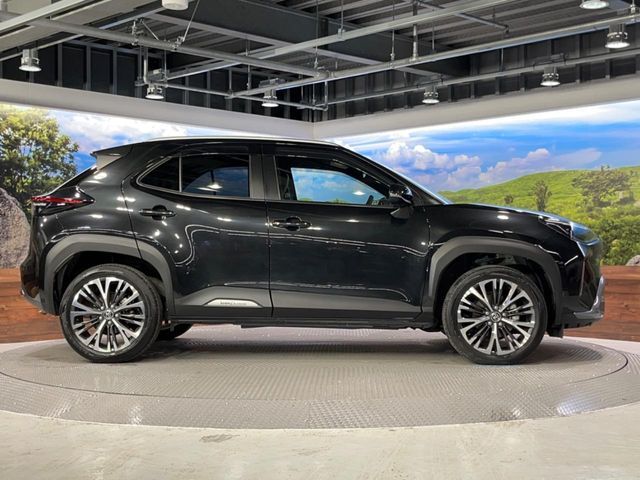 TOYOTA YARIS CROSS HYBRID 2023