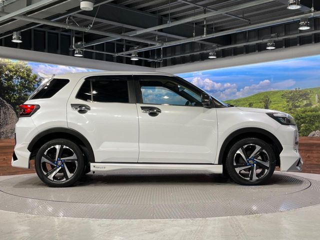 TOYOTA RAIZE HYBRID 2022