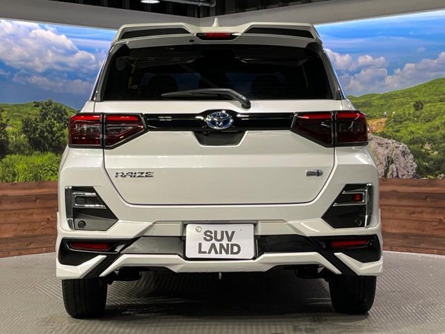 TOYOTA RAIZE HYBRID 2022