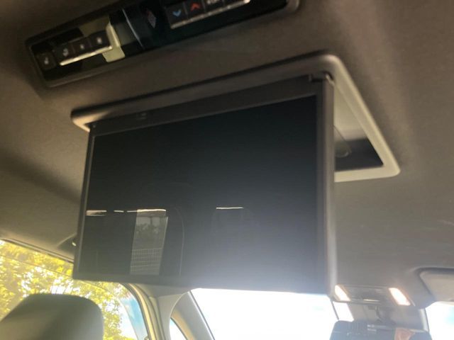 TOYOTA NOAH HYBRID 2022