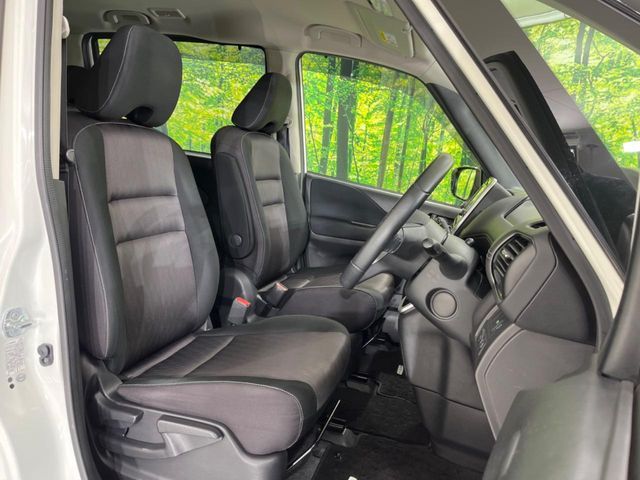 NISSAN SERENA  S-HYBRID 2016