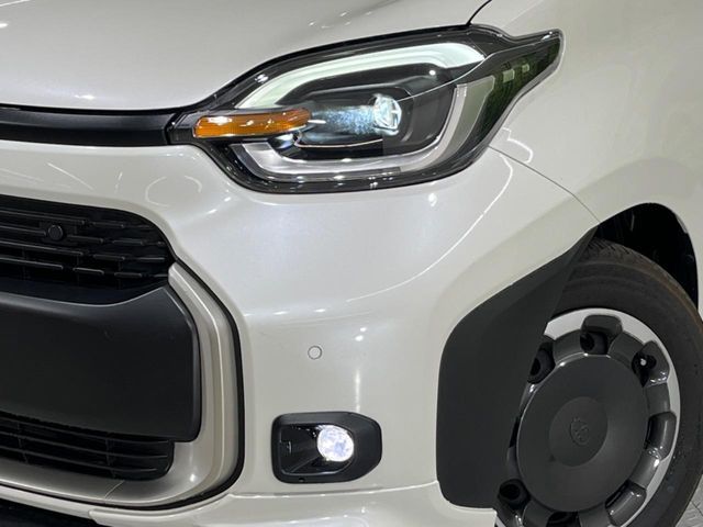 TOYOTA SIENTA HYBRID 2023