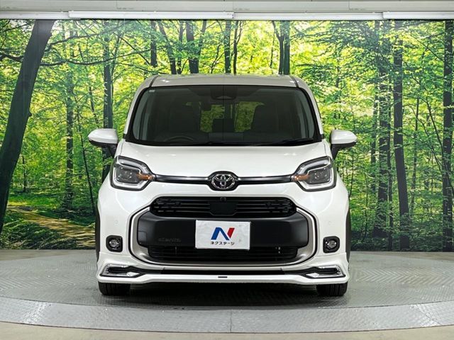 TOYOTA SIENTA HYBRID 2023