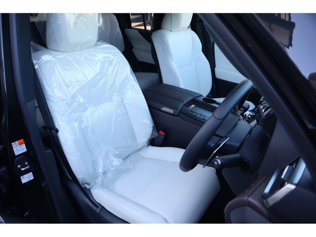 TOYOTA LEXUS LX600 2025