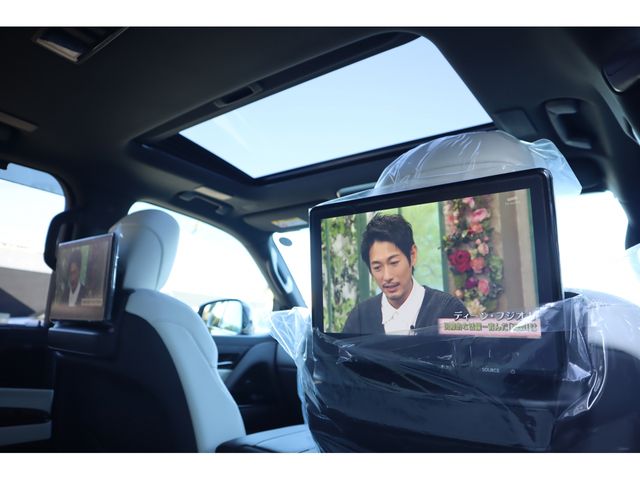 TOYOTA LEXUS LX600 2025