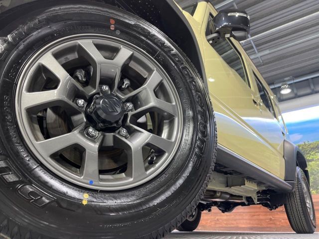 SUZUKI JIMNY NOMADE 2025