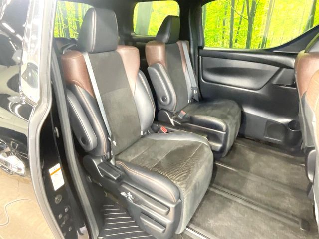TOYOTA ALPHARD 2017
