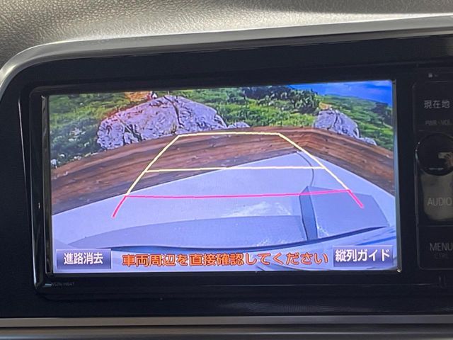 TOYOTA SIENTA HYBRID 2015