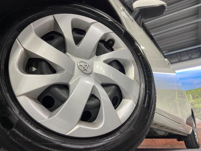 TOYOTA SIENTA HYBRID 2015