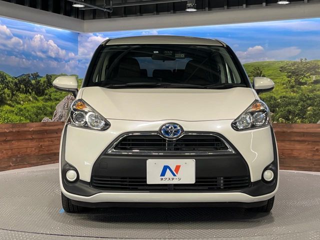 TOYOTA SIENTA HYBRID 2015