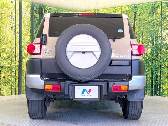 TOYOTA FJ CRUISER 4WD 2016