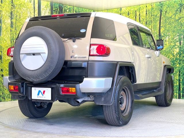 TOYOTA FJ CRUISER 4WD 2016