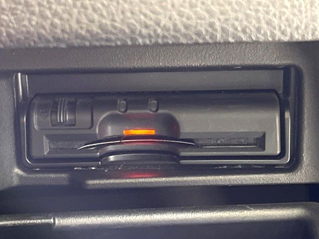 NISSAN SERENA  S-HYBRID 2013