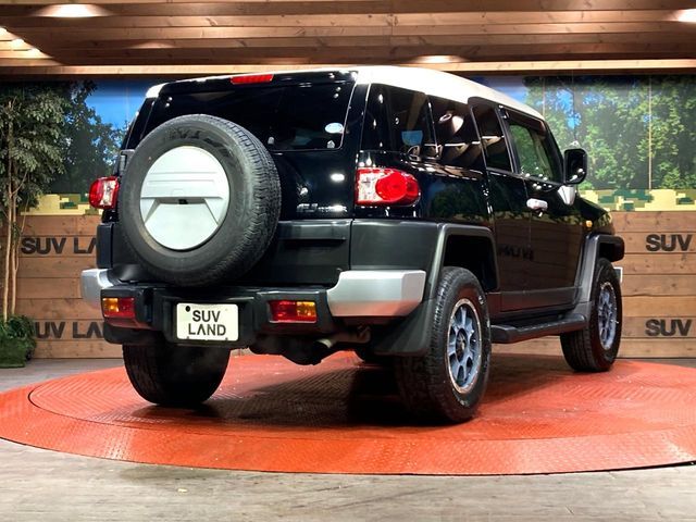 TOYOTA FJ CRUISER 4WD 2013