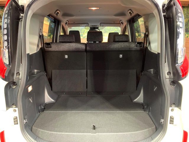 TOYOTA SIENTA HYBRID 2023