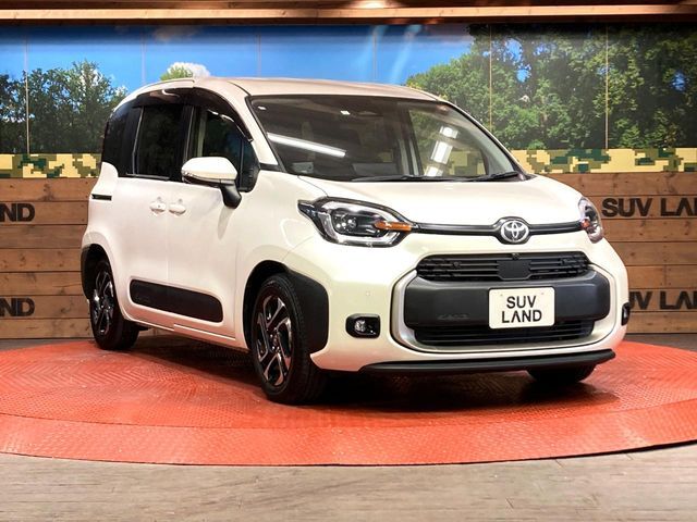 TOYOTA SIENTA HYBRID 2023