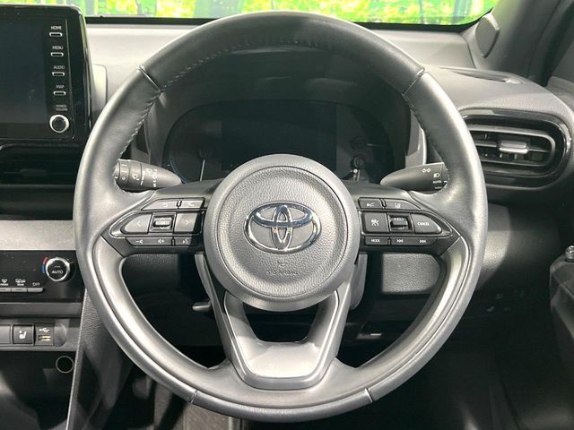 TOYOTA YARIS CROSS HYBRID 2023