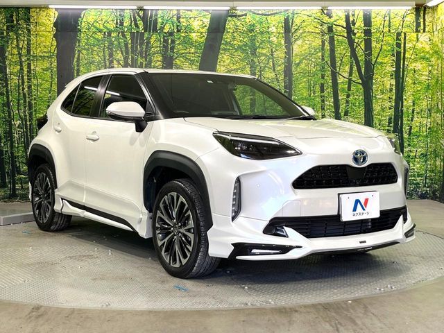 TOYOTA YARIS CROSS HYBRID 2023