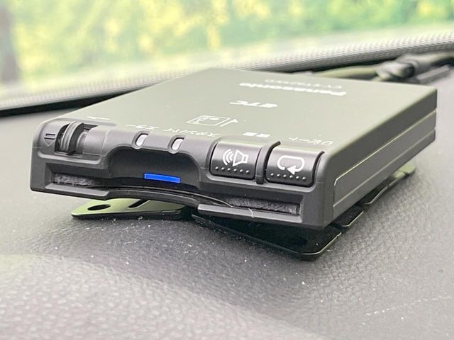 TOYOTA HARRIER 2WD 2022