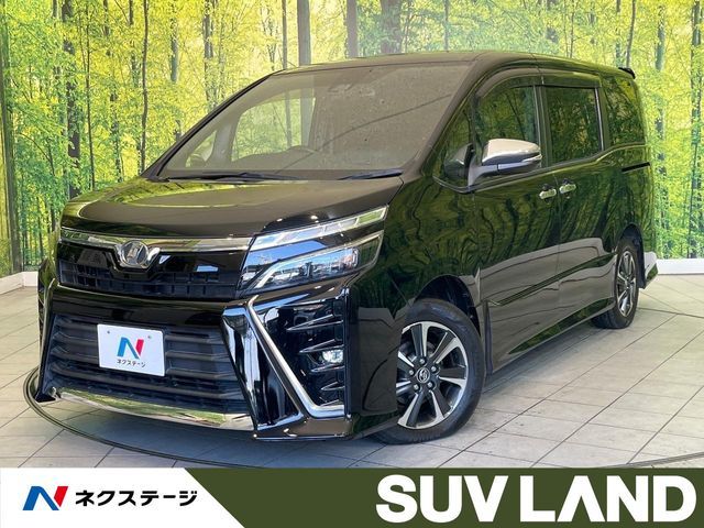 TOYOTA VOXY 2018