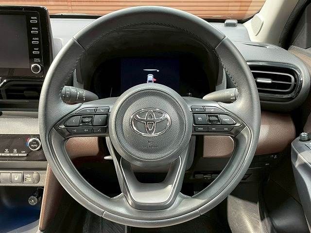 TOYOTA YARIS CROSS 2021