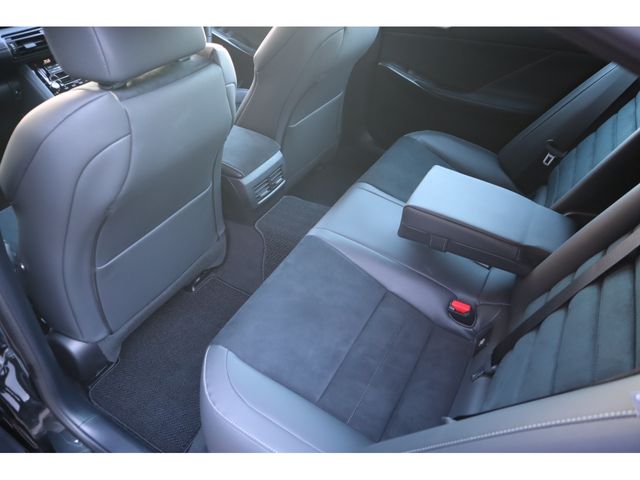 TOYOTA LEXUS IS300 2025