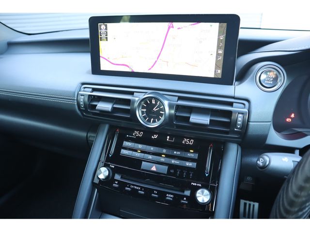 TOYOTA LEXUS IS300 2025