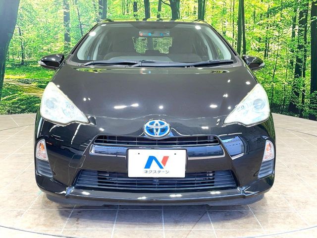 TOYOTA AQUA 2012