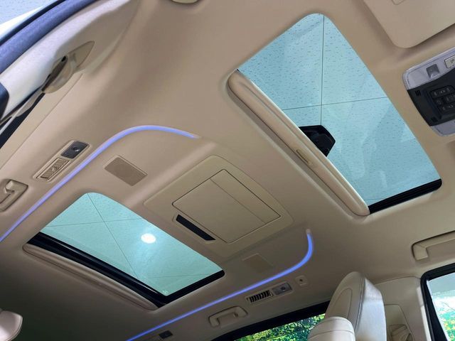 TOYOTA ALPHARD hybrid 4WD 2015