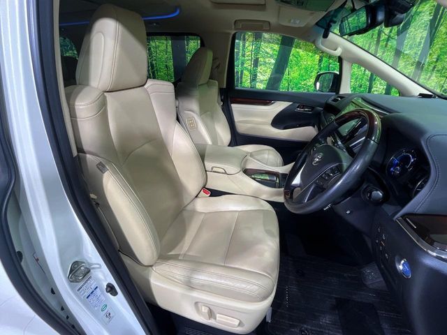 TOYOTA ALPHARD hybrid 4WD 2015