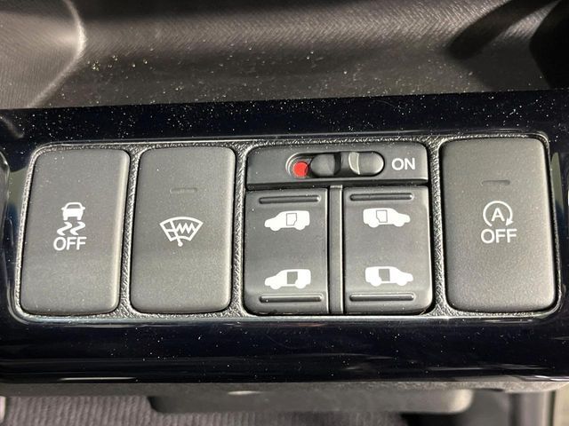 HONDA STEPWAGON SPADA 4WD 2012