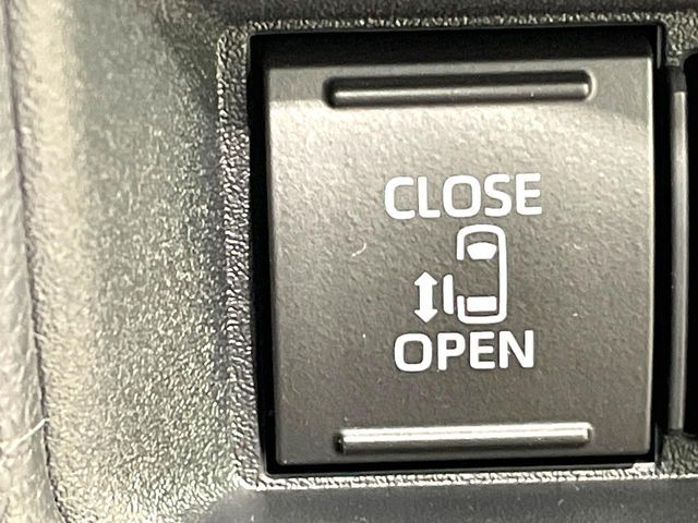 TOYOTA SIENTA HYBRID 2025