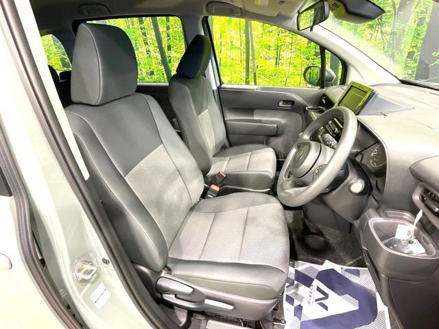 TOYOTA SIENTA HYBRID 2025