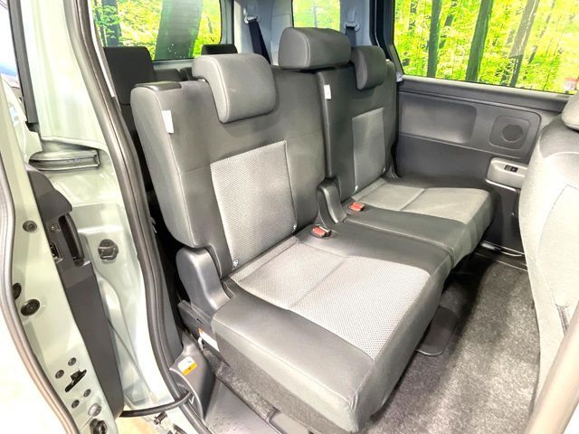 TOYOTA SIENTA HYBRID 2025