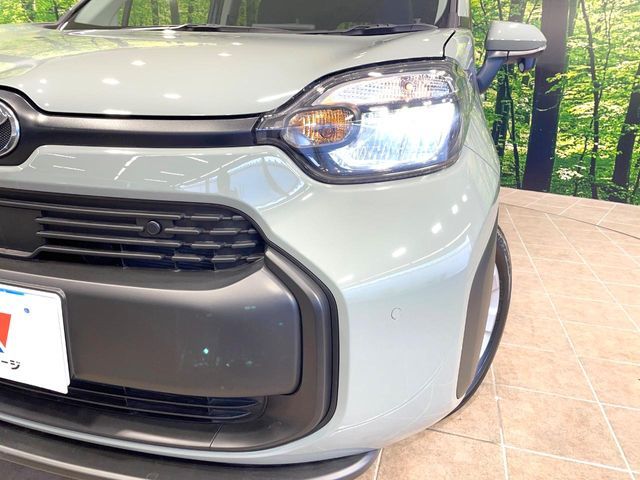 TOYOTA SIENTA HYBRID 2025