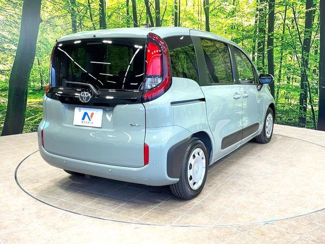 TOYOTA SIENTA HYBRID 2025