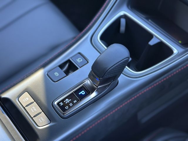 TOYOTA LEXUS LBX 2024