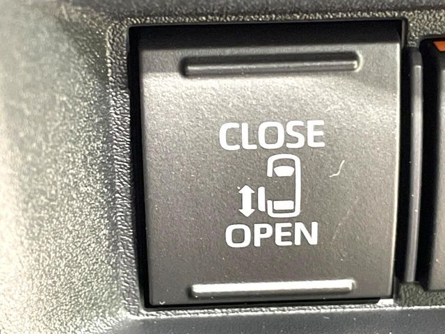 TOYOTA SIENTA HYBRID 2025